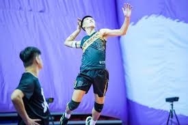 亨利：皇马半年就想换掉阿隆索太荒诞了，在那只会执教还不够